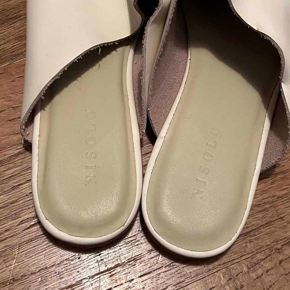 Nisolo Cream Slip-On Mules - Picture 2 of 4
